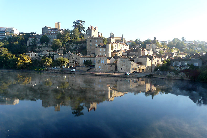 2009_cloture-CoDep_02, Puy-l'Evêque depuis le pont sur le Lot.jpg